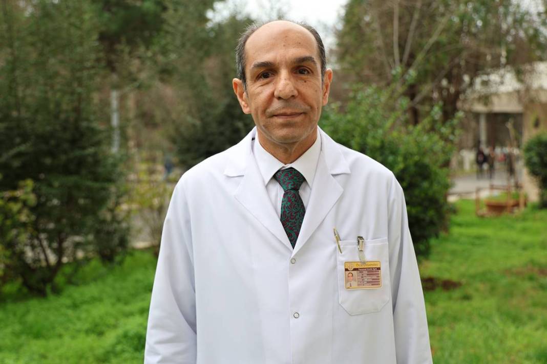 O kentte yüksek gerilim hattı direklerinde şoke eden görüntüler! 5 bin kilometre yoldan geldiler 6